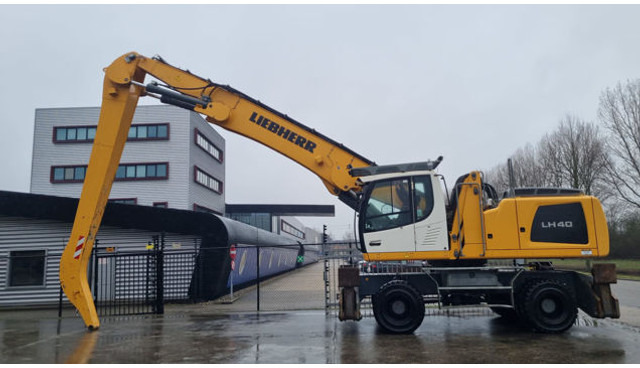 Liebherr LH 40 M Industry Litronic - Manipulador de materiales: foto 1 Liebherr LH 40 M Industry Litronic - Manipulador de materiales: foto 1