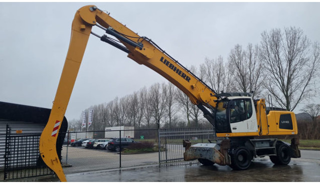 Liebherr LH 40 M Industry Litronic - Manipulador de materiales: foto 4 Liebherr LH 40 M Industry Litronic - Manipulador de materiales: foto 4