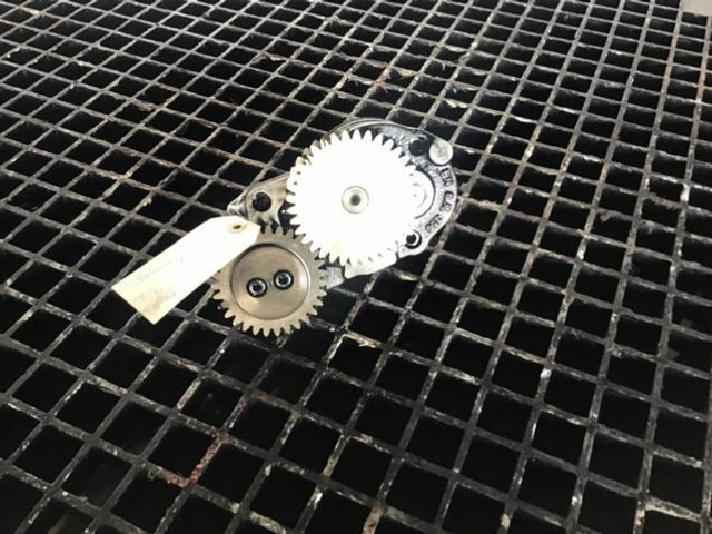 Liebherr Oil Pump - Bomba de aceite: foto 5 Liebherr Oil Pump - Bomba de aceite: foto 5