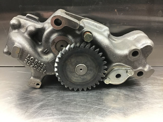 Liebherr Oil Pump - Bomba de aceite: foto 2 Liebherr Oil Pump - Bomba de aceite: foto 2