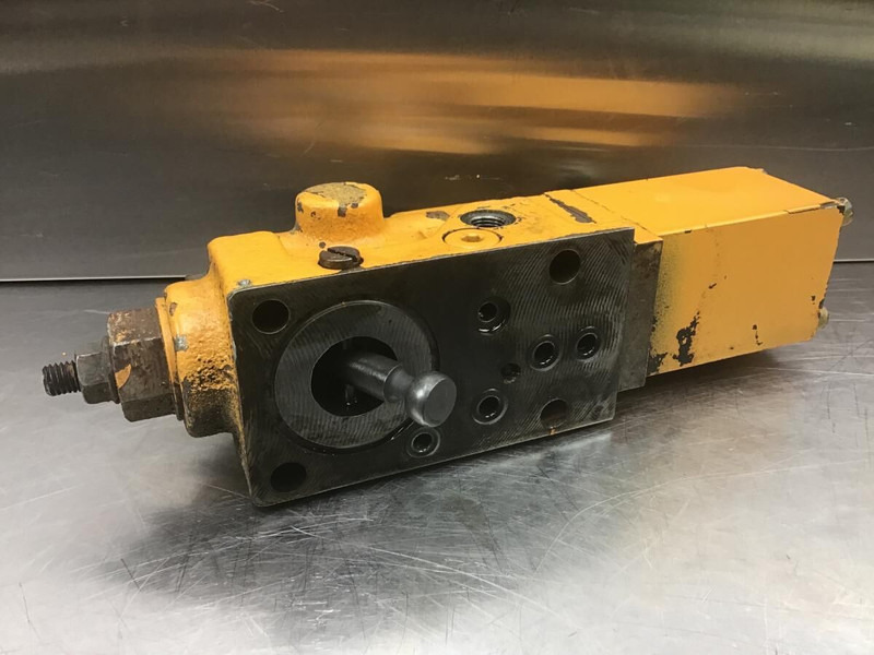 Liebherr R902 Li / R912 LC - Válvula: foto 3 Liebherr R902 Li / R912 LC - Válvula: foto 3