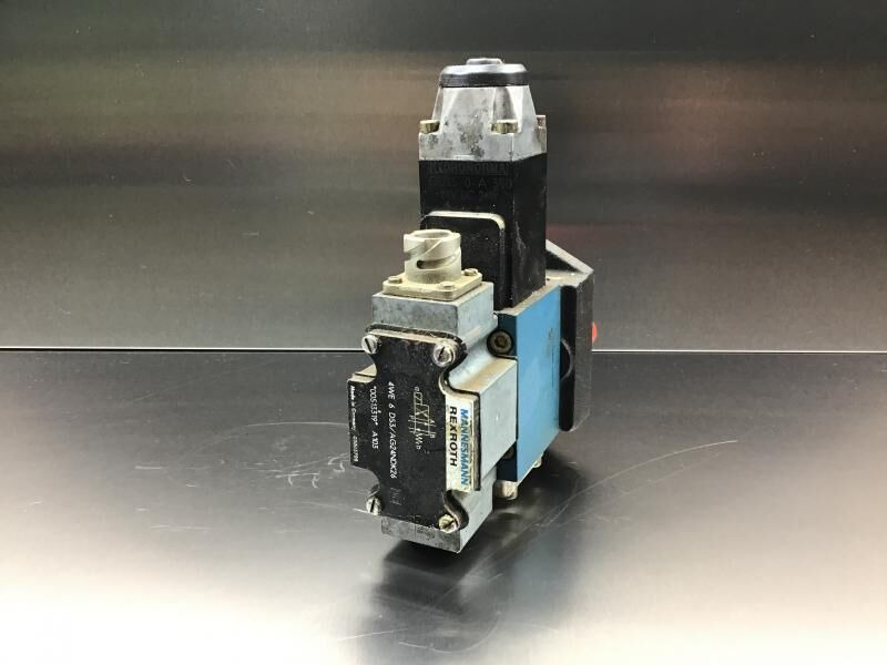 Liebherr R904 / R912 Li / R912HDSL / R912 LC / R914 / R914B - Válvula: foto 3 Liebherr R904 / R912 Li / R912HDSL / R912 LC / R914 / R914B - Válvula: foto 3