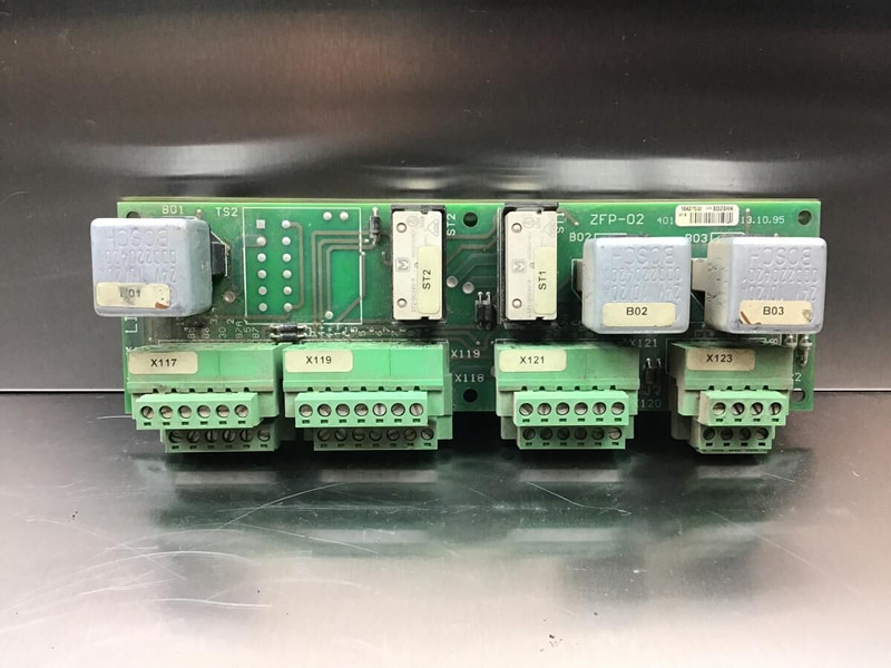 Liebherr R914B / R904 / A924C Li / A914 Li / A934B Li / R900C Li - Sistema eléctrico: foto 1 Liebherr R914B / R904 / A924C Li / A914 Li / A934B Li / R900C Li - Sistema eléctrico: foto 1