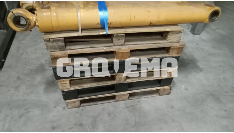 Liebherr R914B / R914 / R924 / R914C - Cilindro hidráulico: foto 1 Liebherr R914B / R914 / R924 / R914C - Cilindro hidráulico: foto 1