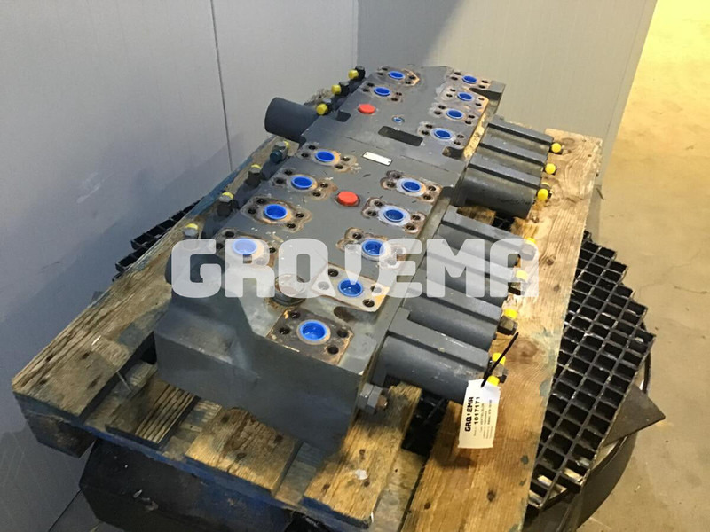 Liebherr R954C / R956 / R960 - Cabezal de bloque: foto 3 Liebherr R954C / R956 / R960 - Cabezal de bloque: foto 3