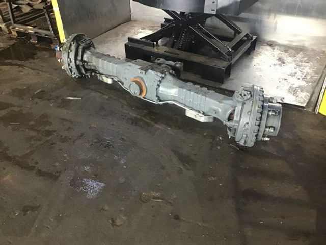 Liebherr Rear Axle - Eje y piezas: foto 2 Liebherr Rear Axle - Eje y piezas: foto 2