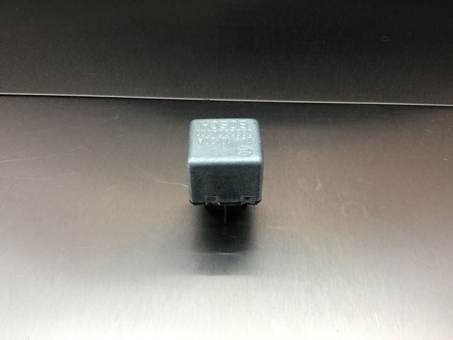 Liebherr Relay - Relé: foto 1 Liebherr Relay - Relé: foto 1