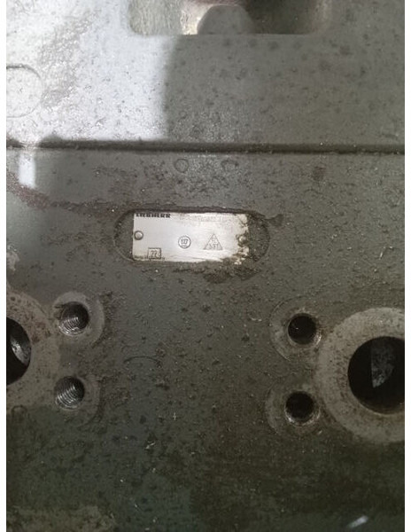 Liebherr Valveblock 964C - Bloque de cilindros: foto 1 Liebherr Valveblock 964C - Bloque de cilindros: foto 1