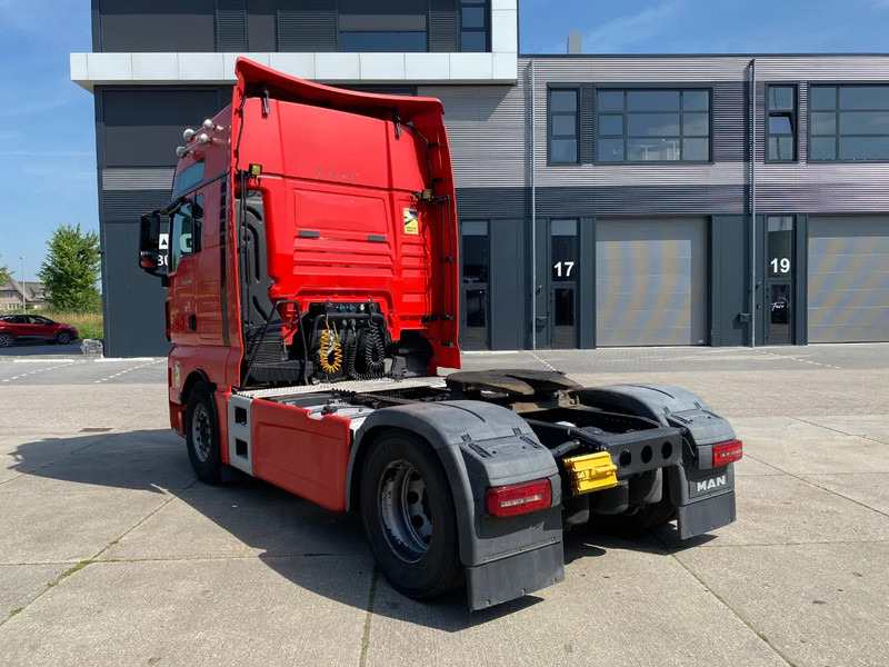 MAN TGX 18.500 XXL / Retarder / Full Spoilers / 2x Tank - Cabeza tractora: foto 4 MAN TGX 18.500 XXL / Retarder / Full Spoilers / 2x Tank - Cabeza tractora: foto 4