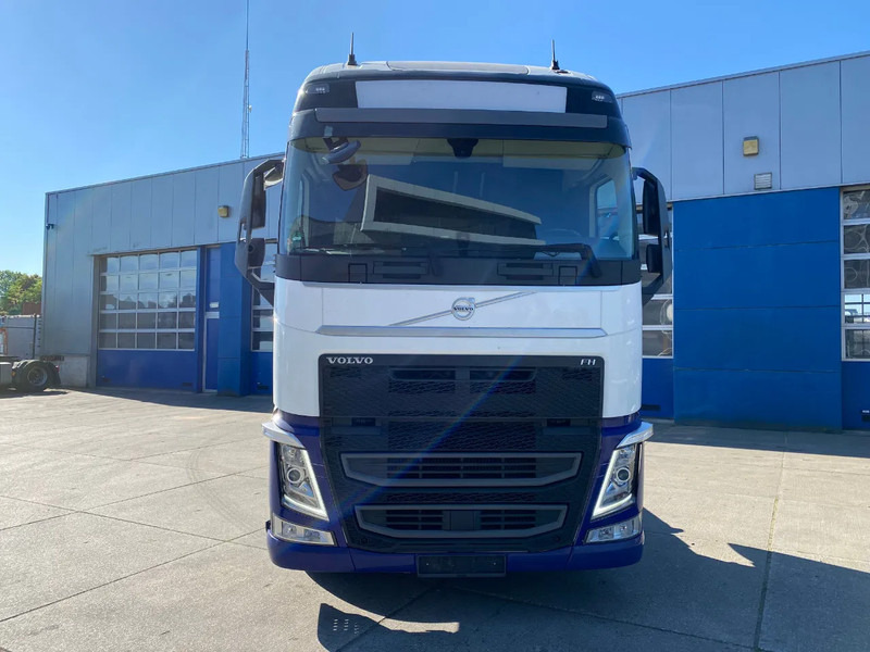 Volvo FH 13.500 Globetrotter XL / I-Park Cool / 2x Tank / Euro 6D - Cabeza tractora: foto 2 Volvo FH 13.500 Globetrotter XL / I-Park Cool / 2x Tank / Euro 6D - Cabeza tractora: foto 2
