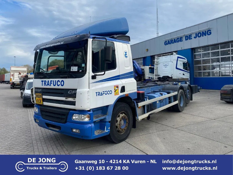 DAF CF 75.310 / Manual / Euro 3 - Camión chasis: foto 1 DAF CF 75.310 / Manual / Euro 3 - Camión chasis: foto 1