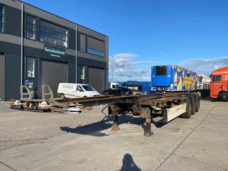 Schmitz Cargobull SCF 24 Chassis / SAF + Disc / 2x Extendable / Lift Axle - Semirremolque portacontenedore/ Intercambiable: foto 4 Schmitz Cargobull SCF 24 Chassis / SAF + Disc / 2x Extendable / Lift Axle - Semirremolque portacontenedore/ Intercambiable: foto 4