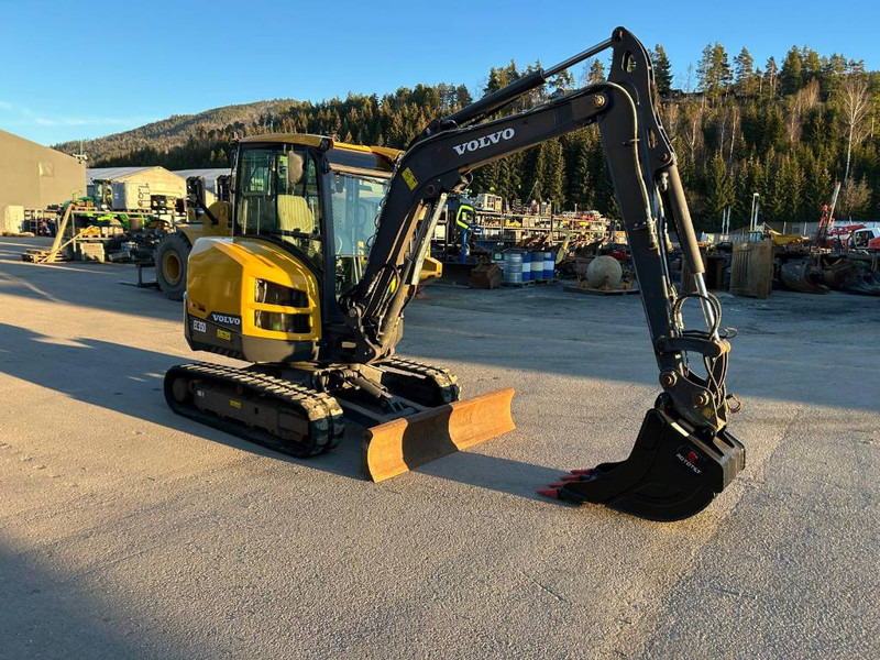 Volvo EC 35 D - Miniexcavadora: foto 2 Volvo EC 35 D - Miniexcavadora: foto 2