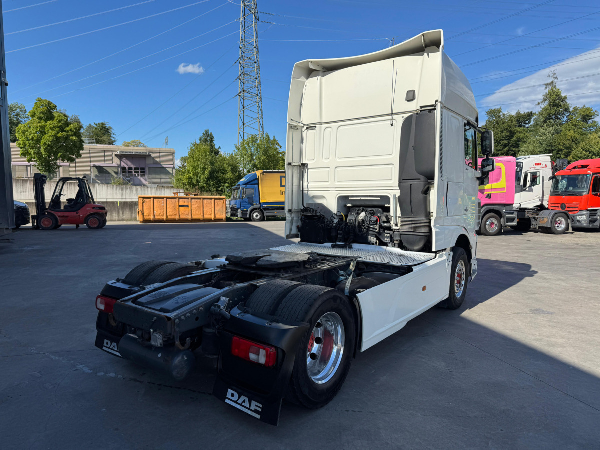 DAF XF460 4x2 - Cabeza tractora: foto 5 DAF XF460 4x2 - Cabeza tractora: foto 5