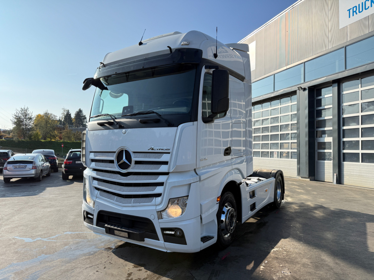 MERCEDES Actros 1846 4x2 Hydraulik - Cabeza tractora: foto 1 MERCEDES Actros 1846 4x2 Hydraulik - Cabeza tractora: foto 1