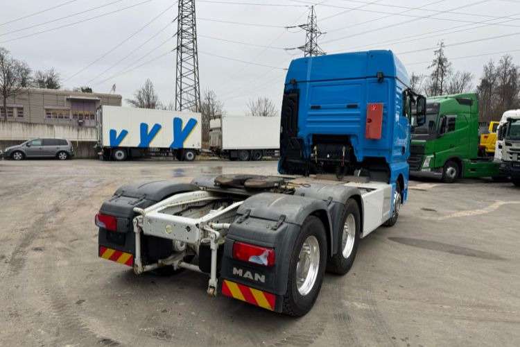 Volvo FH-420 4x2 Retarder MAN TGX 33.520 6x4 - Cabeza tractora: foto 5 Volvo FH-420 4x2 Retarder MAN TGX 33.520 6x4 - Cabeza tractora: foto 5