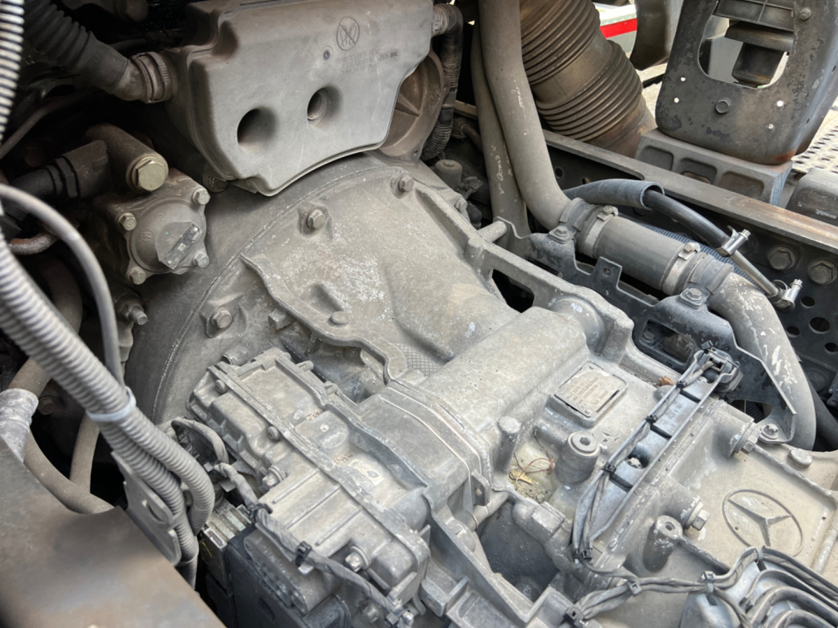 Arrendamiento de MERCEDES Actros 2543 6x2 MERCEDES Actros 2543 6x2: foto 15