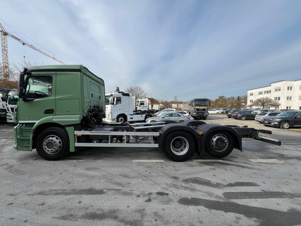 Arrendamiento de MERCEDES Actros 2543 6x2 MERCEDES Actros 2543 6x2: foto 7