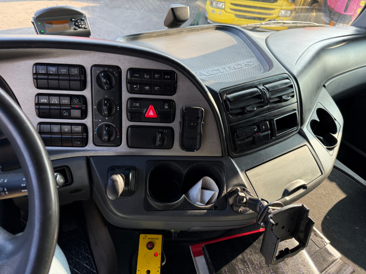 Camión grúa MERCEDES Actros 2548 6x2 Hiab 244-5: foto 15
