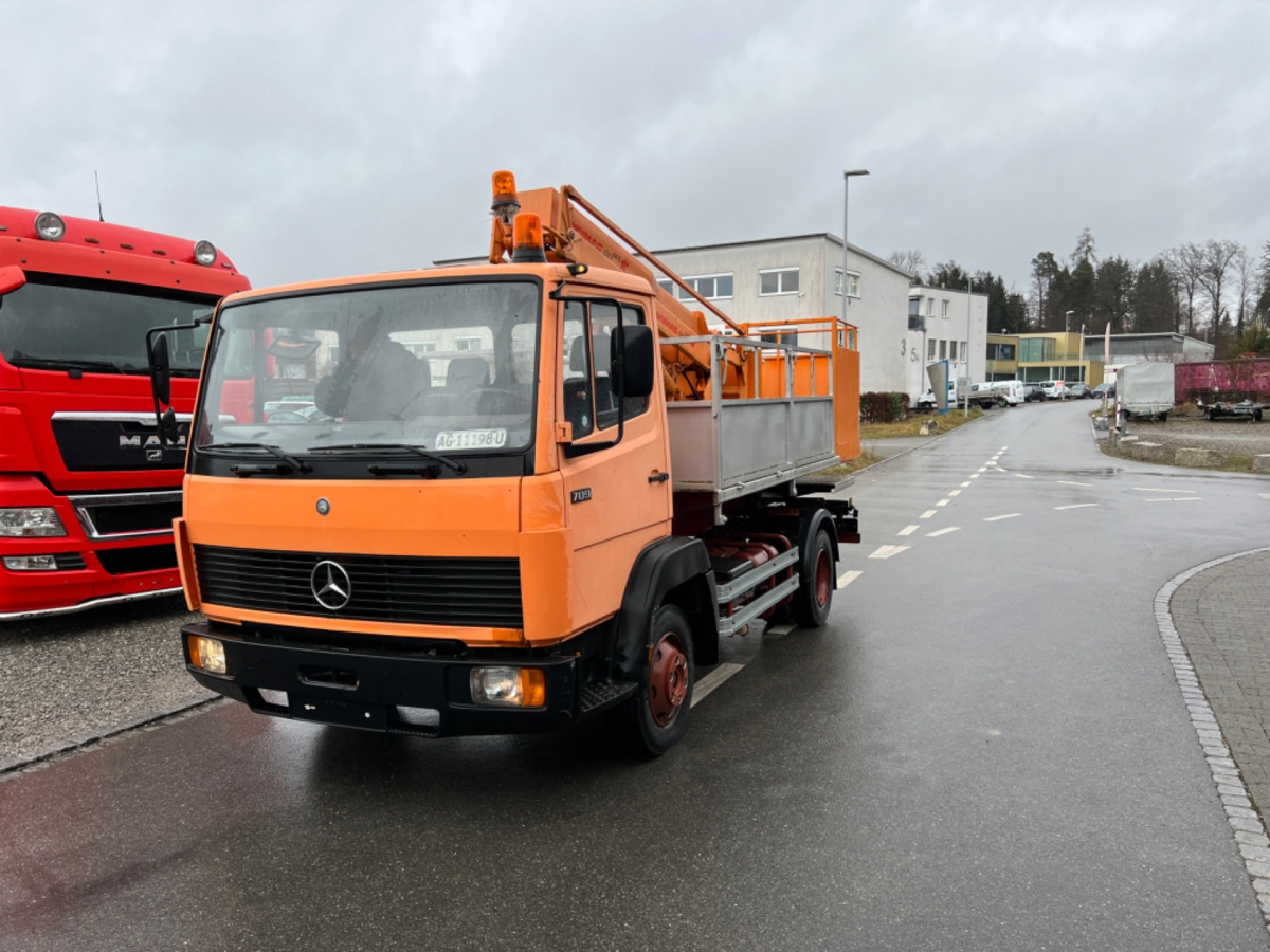 MERCEDES 709 WUMAG GELENKSTEIGER 14M - Vehículo municipal: foto 1 MERCEDES 709 WUMAG GELENKSTEIGER 14M - Vehículo municipal: foto 1