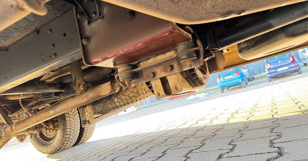 Iveco Aptineo / mała klima / 28 miejsc / winda / CENA: 67500 zł netto - Minibús, Furgoneta de pasajeros: foto 5 Iveco Aptineo / mała klima / 28 miejsc / winda / CENA: 67500 zł netto - Minibús, Furgoneta de pasajeros: foto 5