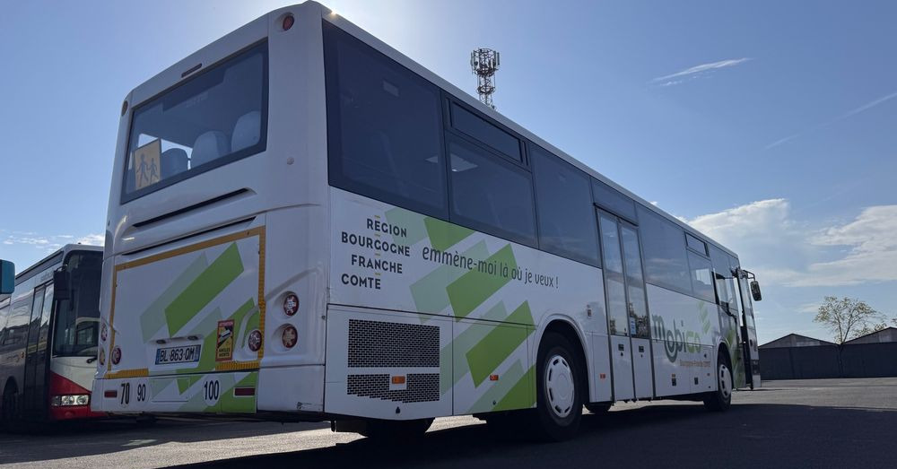 Temsa Tourmalin / motor Cumminis / 60 miejsc / Euro 5 /niski przebieg km/ Cena:69000zł netto - Autobús suburbano: foto 4 Temsa Tourmalin / motor Cumminis / 60 miejsc / Euro 5 /niski przebieg km/ Cena:69000zł netto - Autobús suburbano: foto 4