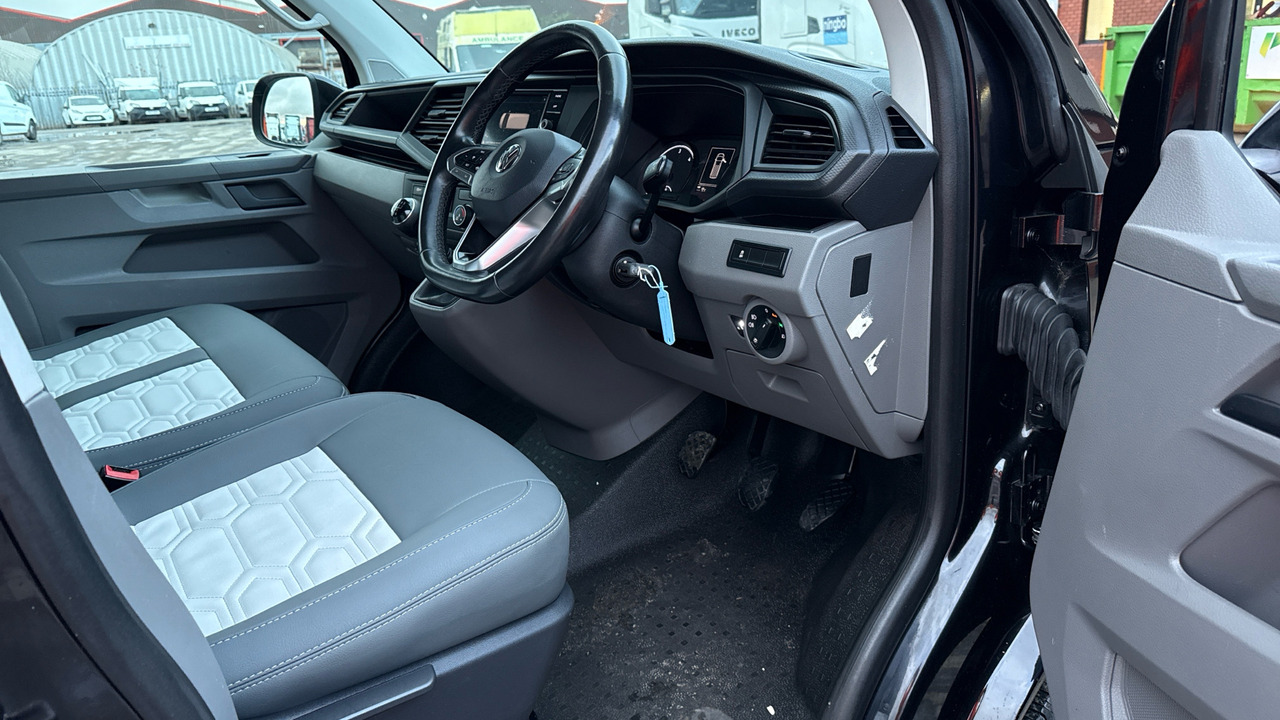 VOLKSWAGEN TRANSPORTER T28 2.0 TDI 110PS HIGHLINE CAMPER VAN - Autocaravana: foto 5 VOLKSWAGEN TRANSPORTER T28 2.0 TDI 110PS HIGHLINE CAMPER VAN - Autocaravana: foto 5