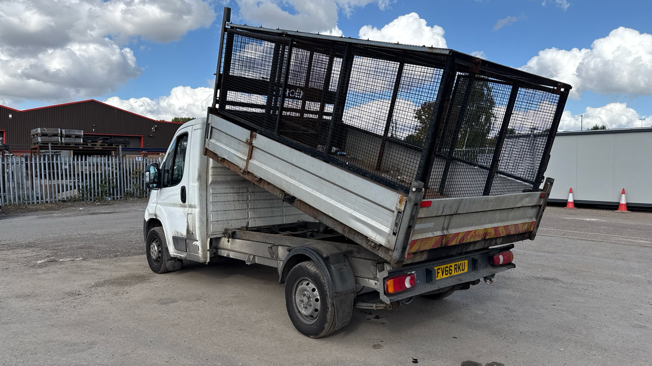CITROEN RELAY 35 2.2 HDi Tipper 130ps - Furgoneta basculante: foto 3 CITROEN RELAY 35 2.2 HDi Tipper 130ps - Furgoneta basculante: foto 3