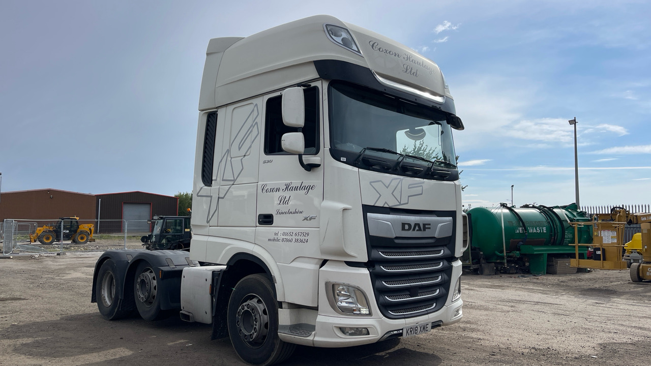 DAF XF 530 - Cabeza tractora: foto 1 DAF XF 530 - Cabeza tractora: foto 1