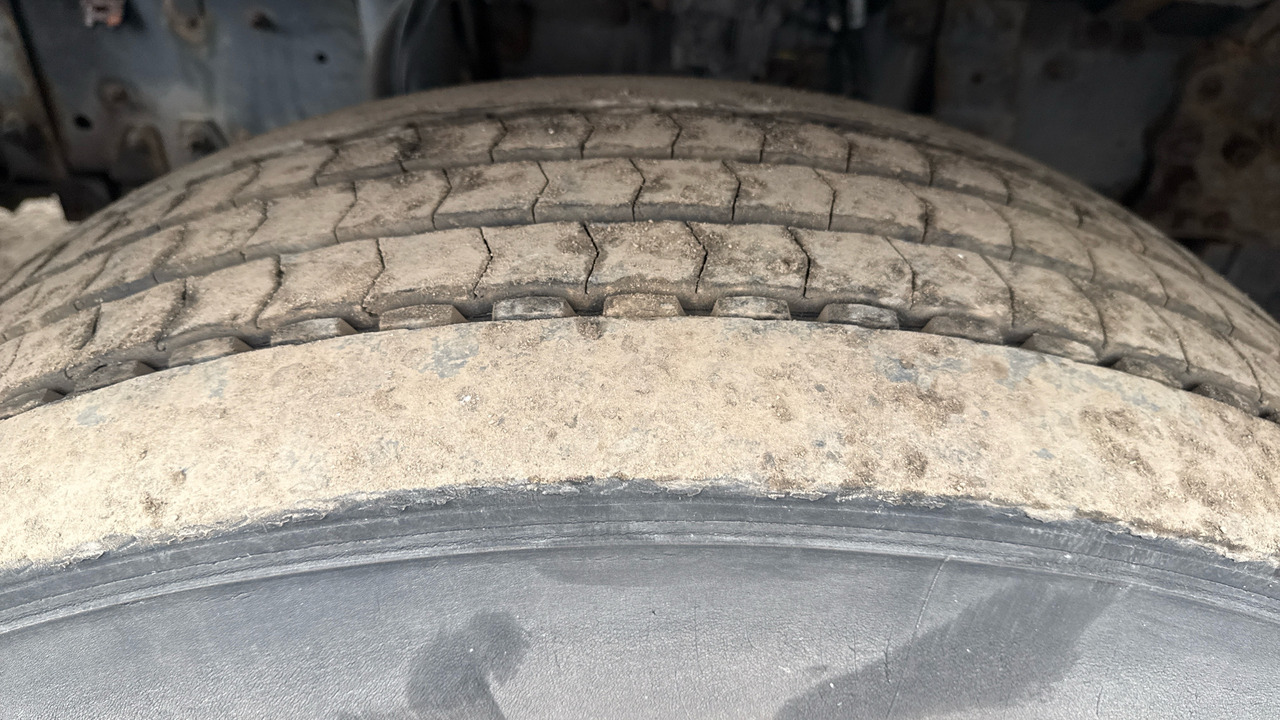 Cabeza tractora Daf CF 460: foto 26