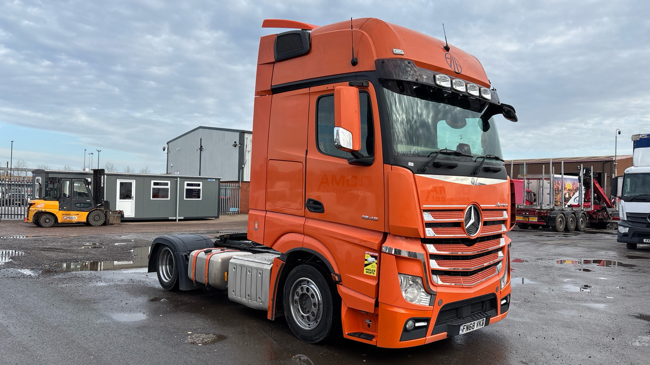 MERCEDES-BENZ ACTROS 1845 - Cabeza tractora: foto 1 MERCEDES-BENZ ACTROS 1845 - Cabeza tractora: foto 1