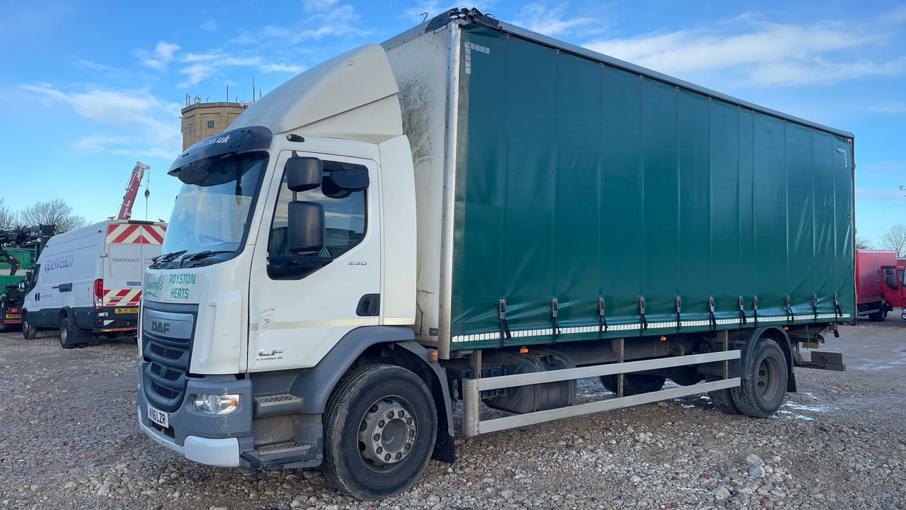 DAF LF 250 - Camión lona: foto 2 DAF LF 250 - Camión lona: foto 2