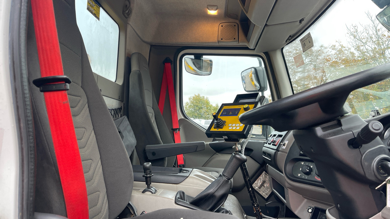 DAF LF 55.220 - Máquina quitanieve: foto 5 DAF LF 55.220 - Máquina quitanieve: foto 5