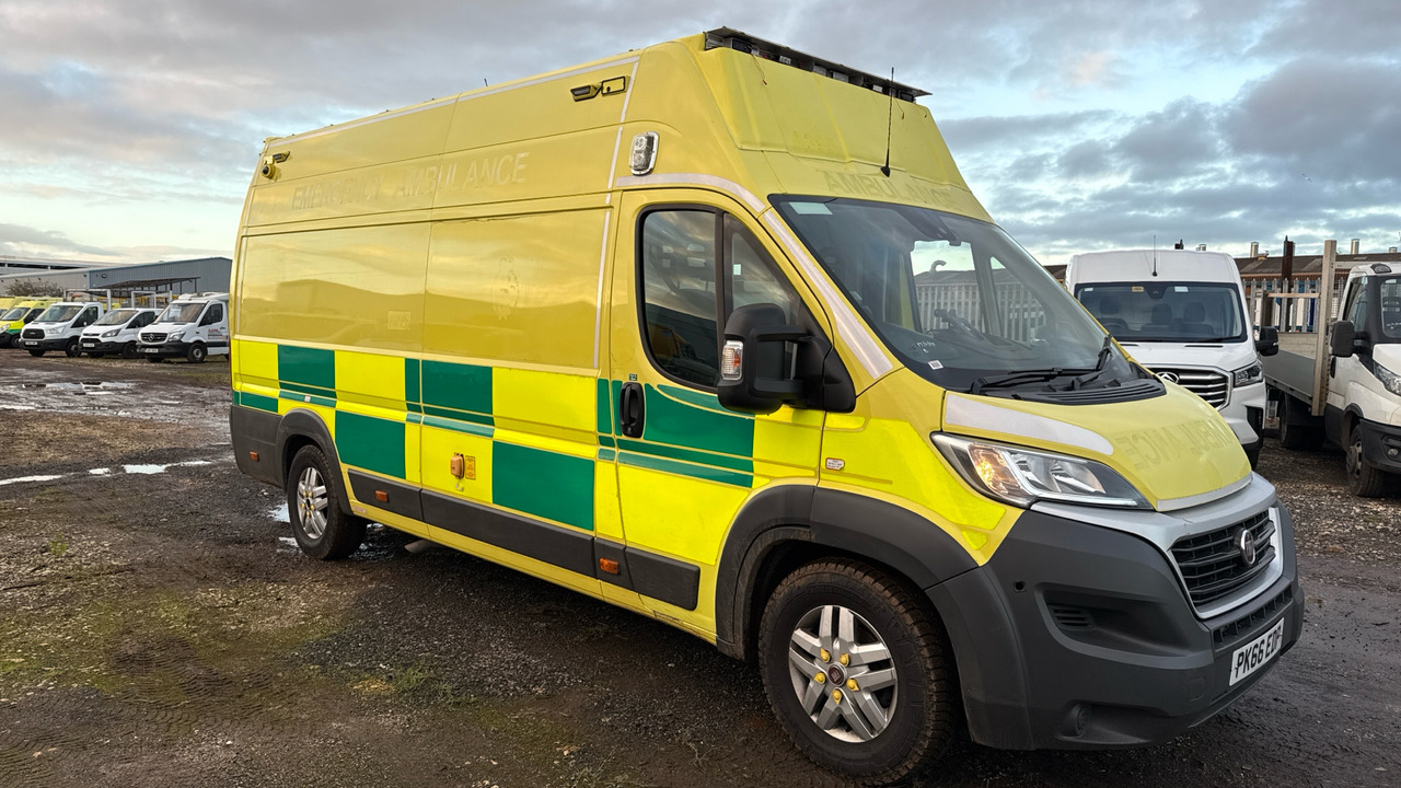 FIAT DUCATO 42 MULTIJET II - Ambulancia: foto 1 FIAT DUCATO 42 MULTIJET II - Ambulancia: foto 1