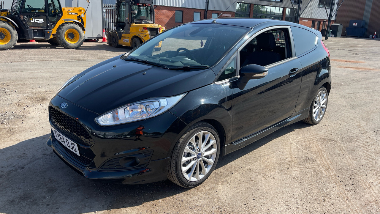 FORD FIESTA 1.6 TDCI SPORT - Coche: foto 2 FORD FIESTA 1.6 TDCI SPORT - Coche: foto 2