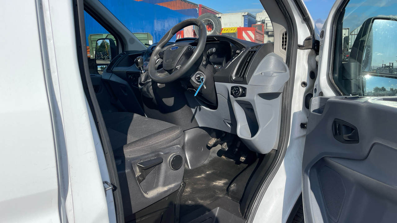 FORD TRANSIT 350 2.2 TDCi 125PS - Furgón: foto 5 FORD TRANSIT 350 2.2 TDCi 125PS - Furgón: foto 5