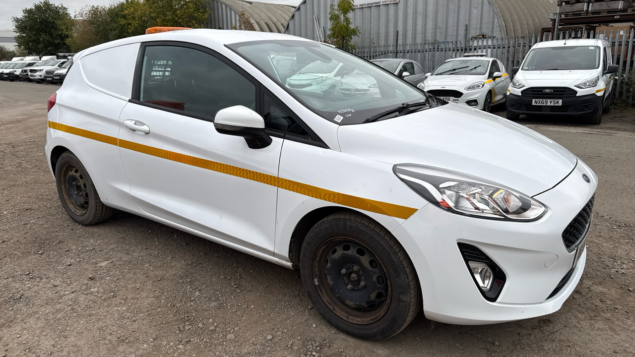 Ford Fiesta 1.5 TDCI - Coche: foto 1 Ford Fiesta 1.5 TDCI - Coche: foto 1