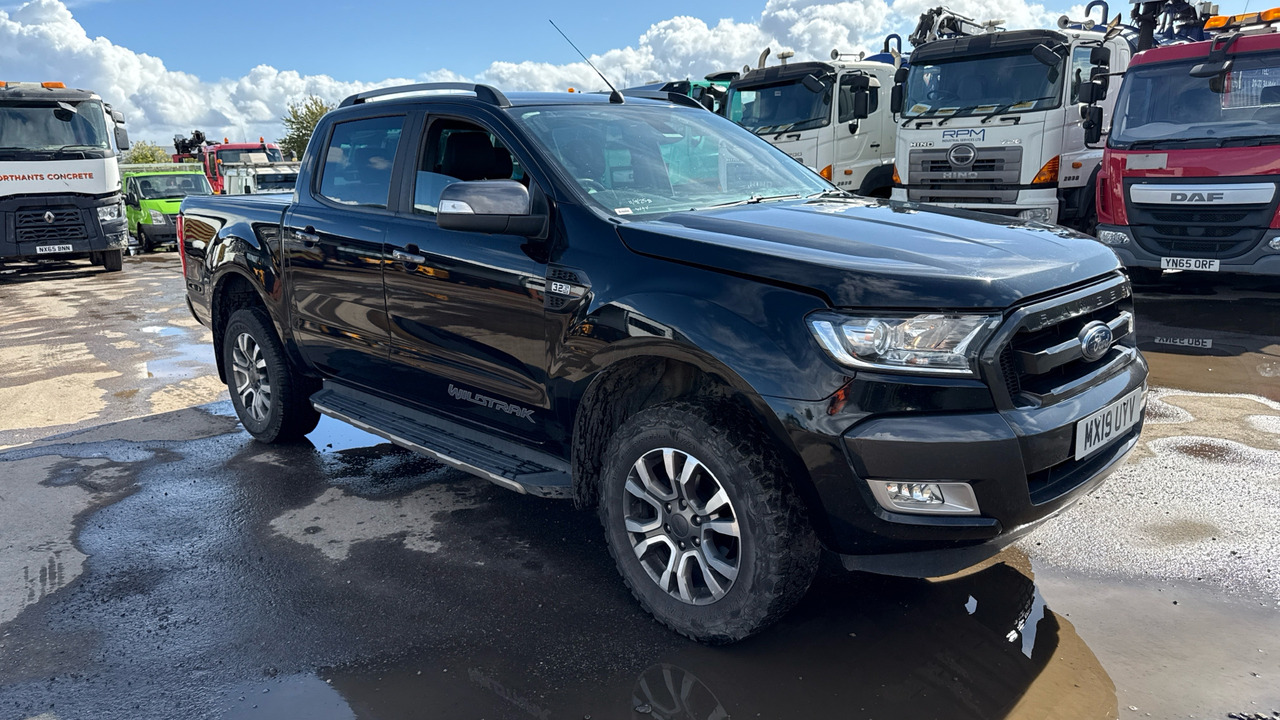 Ford Ranger WILDTRAK 3.2 TDCI 200PS - Pick-up, Furgoneta combi: foto 1 Ford Ranger WILDTRAK 3.2 TDCI 200PS - Pick-up, Furgoneta combi: foto 1