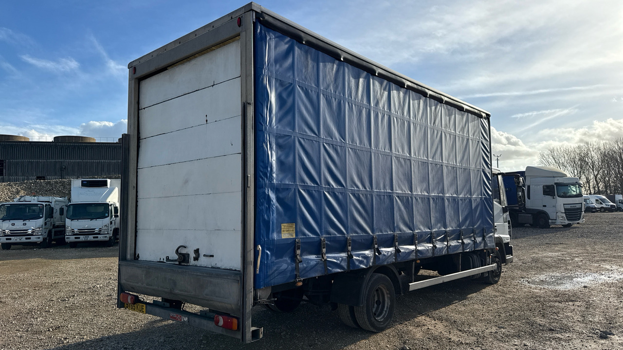 IVECO EUROCARGO 75E16 - Camión lona: foto 4 IVECO EUROCARGO 75E16 - Camión lona: foto 4