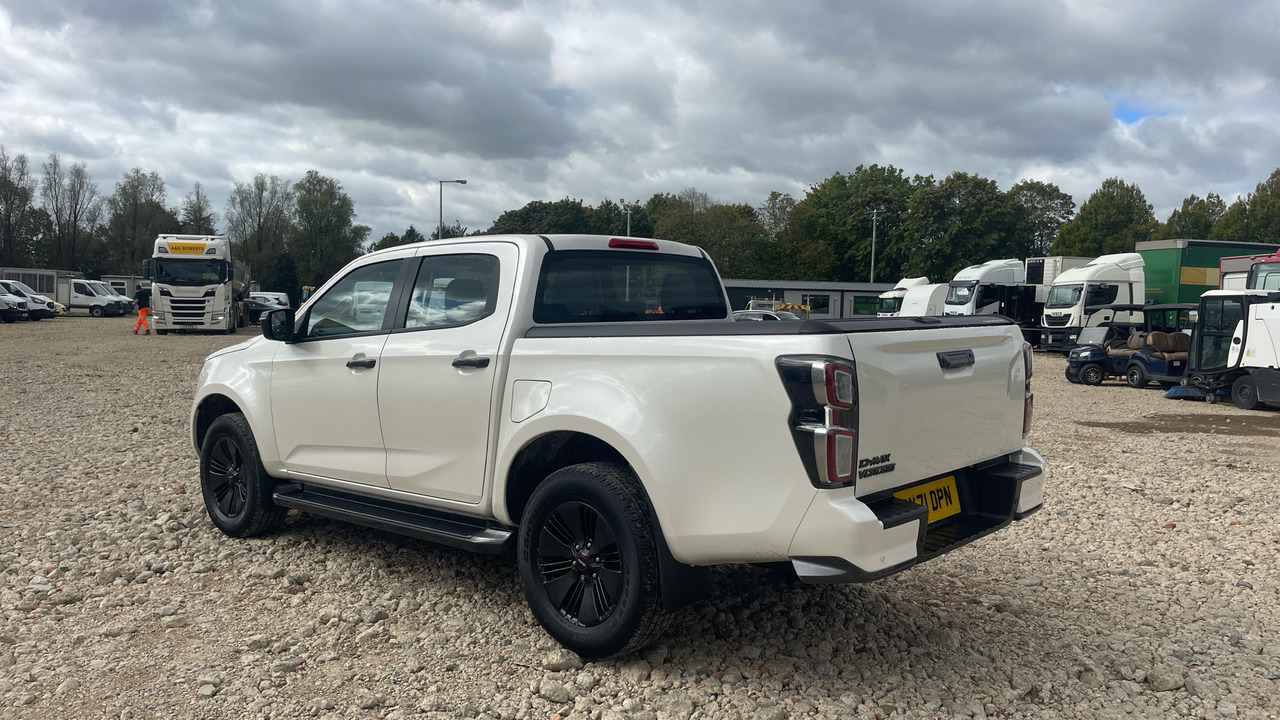 Isuzu D-Max 1.9 V-Cross - Pick-up, Furgoneta combi: foto 3 Isuzu D-Max 1.9 V-Cross - Pick-up, Furgoneta combi: foto 3