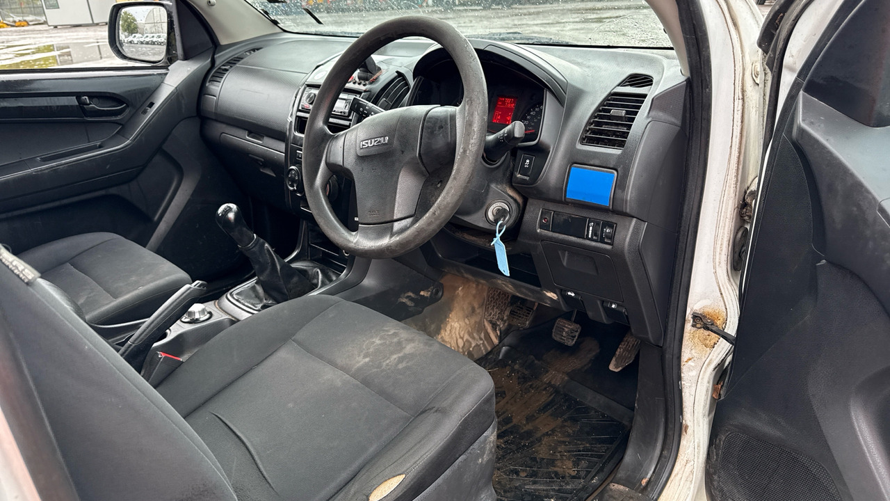 Isuzu D-Max 2.5 TD - Pick-up: foto 5 Isuzu D-Max 2.5 TD - Pick-up: foto 5