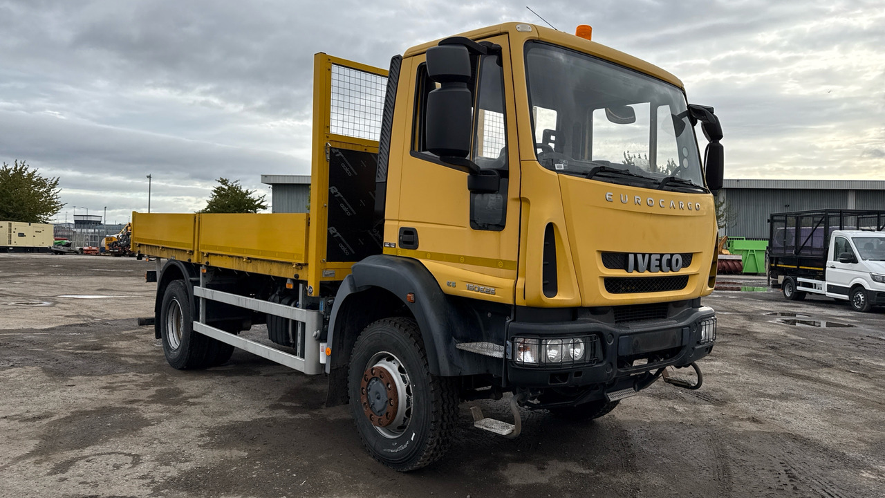 Iveco Eurocargo 150E25 - Camión caja abierta: foto 1 Iveco Eurocargo 150E25 - Camión caja abierta: foto 1