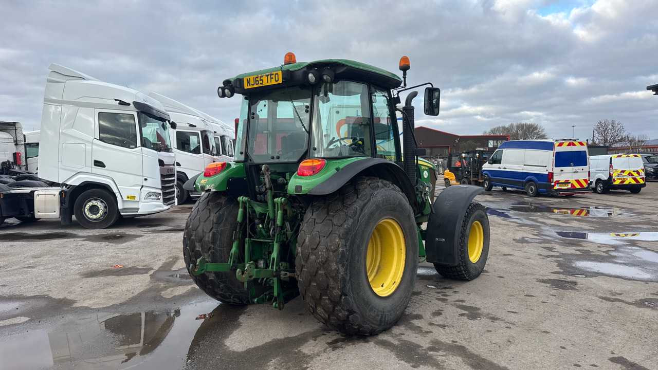 JOHN DEERE 5100M - Tractor: foto 4 JOHN DEERE 5100M - Tractor: foto 4