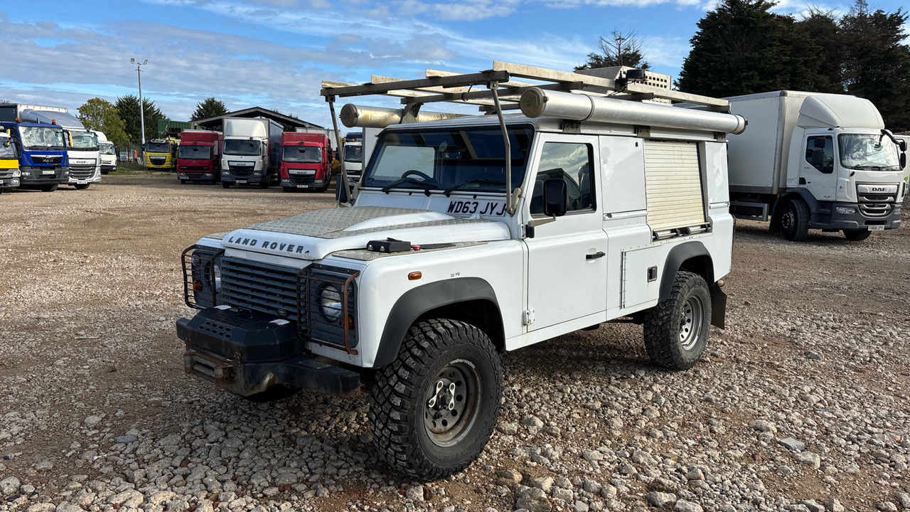 Land Rover Defender 110 2.2 TDCI Hard Top - Coche: foto 2 Land Rover Defender 110 2.2 TDCI Hard Top - Coche: foto 2