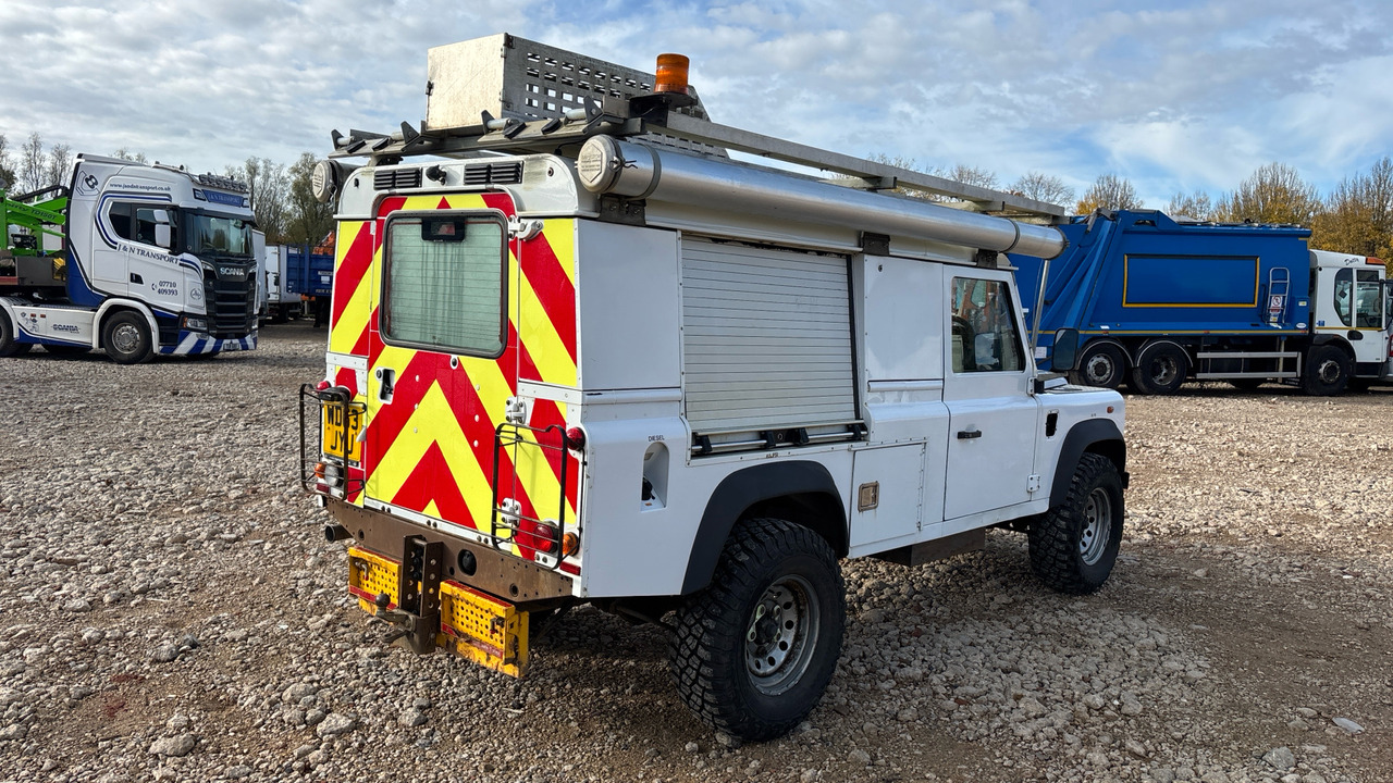 Land Rover Defender 110 2.2 TDCI Hard Top - Coche: foto 4 Land Rover Defender 110 2.2 TDCI Hard Top - Coche: foto 4