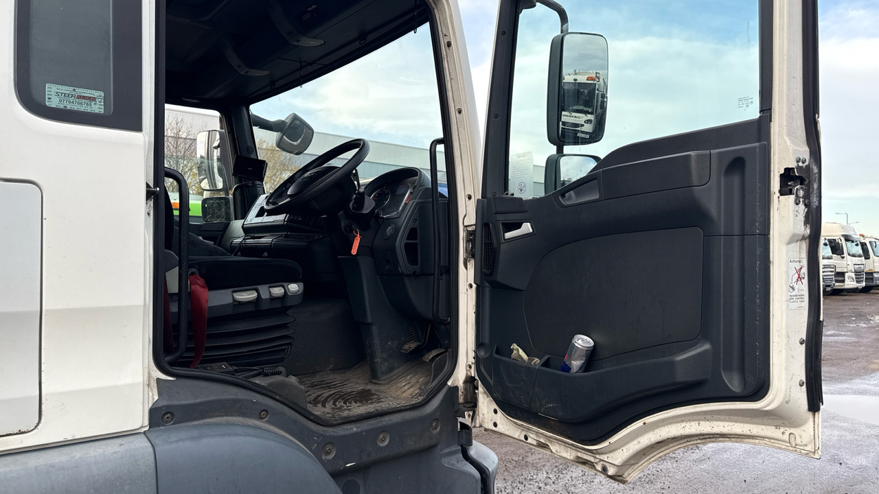 MAN TGM 18.250 - Camión lona: foto 5 MAN TGM 18.250 - Camión lona: foto 5