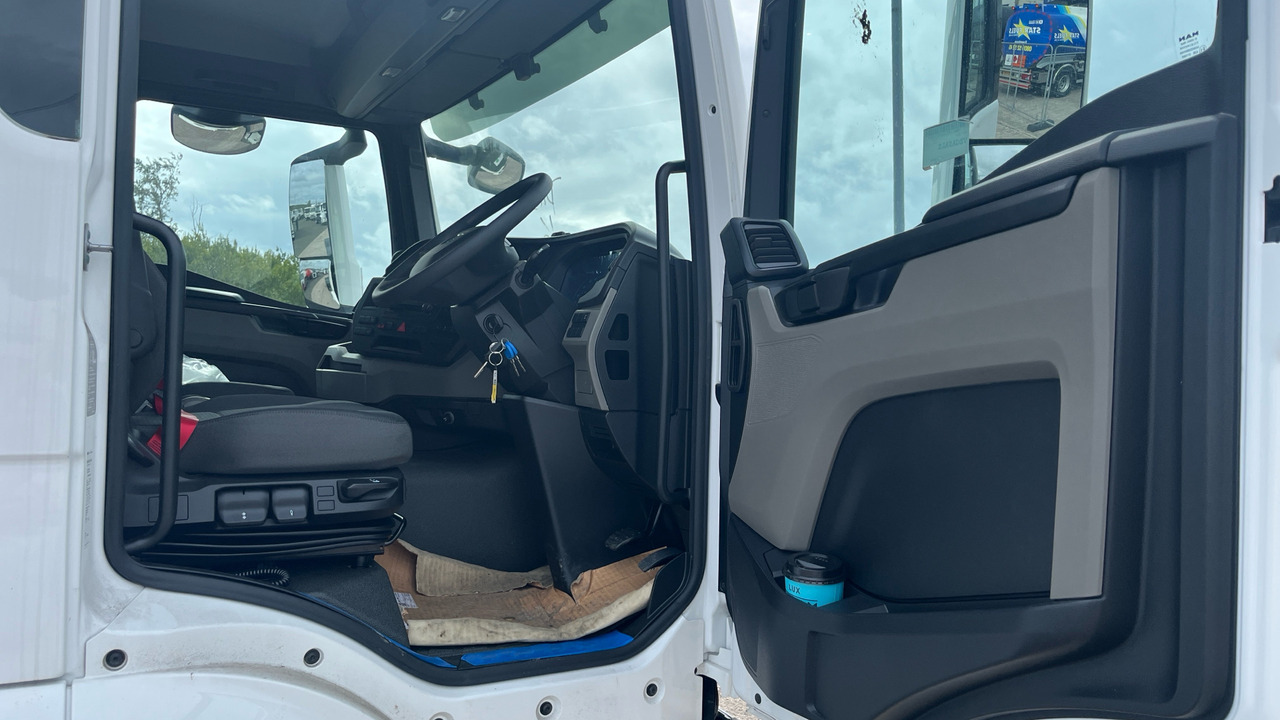 MAN TGS 26.360 - Camión chasis: foto 5 MAN TGS 26.360 - Camión chasis: foto 5