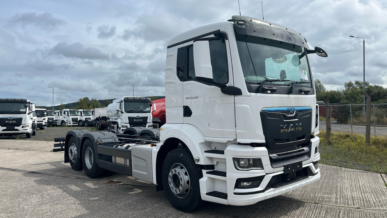 MAN TGS 26.360 - Camión chasis: foto 1 MAN TGS 26.360 - Camión chasis: foto 1