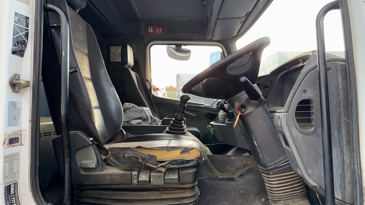 MERCEDES-BENZ ATEGO 1824 - Construcción de carreteras: foto 5 MERCEDES-BENZ ATEGO 1824 - Construcción de carreteras: foto 5