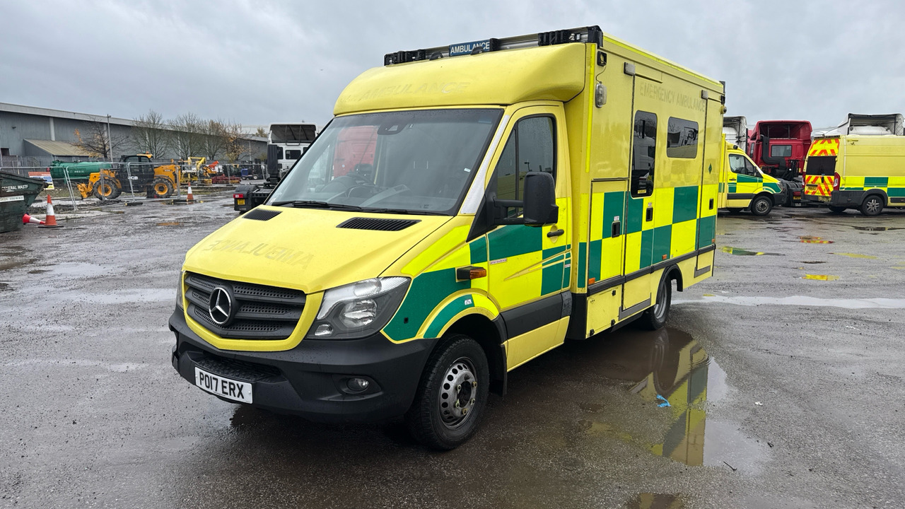 MERCEDES-BENZ SPRINTER 519 CDI - Ambulancia: foto 2 MERCEDES-BENZ SPRINTER 519 CDI - Ambulancia: foto 2